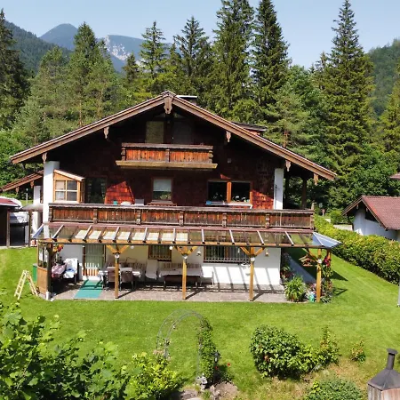 Haus Stiafei Apartment *