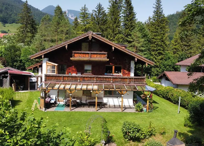 Haus Stiafei Apartamento *